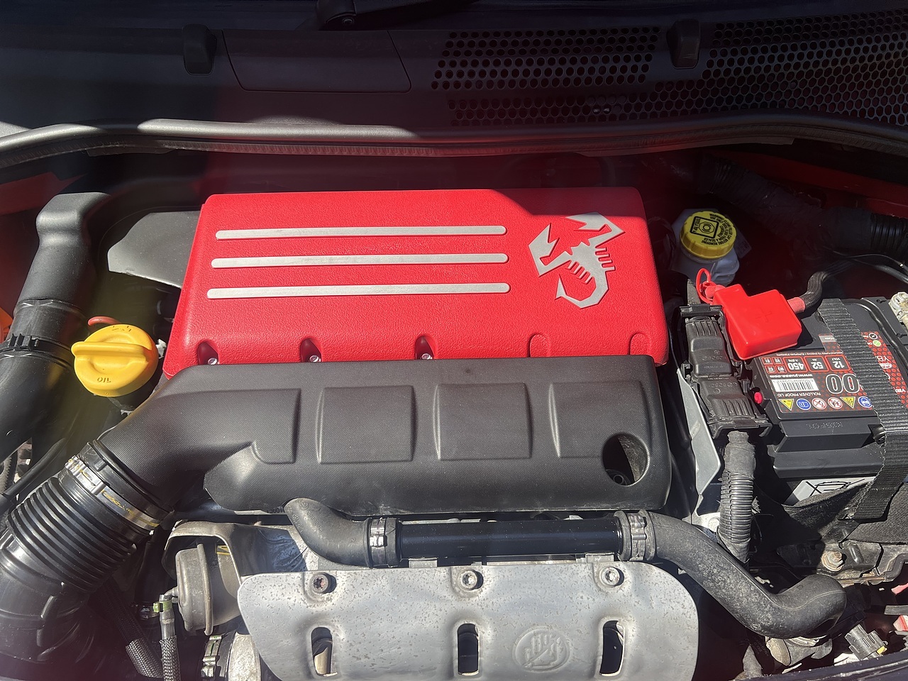 Abarth 595 T-Jet 2018(18) - Large 16