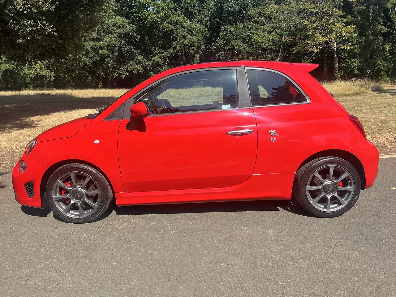 Abarth 595 T-Jet 2018(18) - Large 3