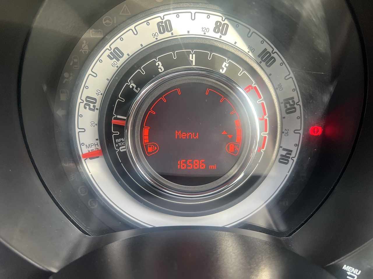 Fiat 500 MHEV 2023(73) - Large 8