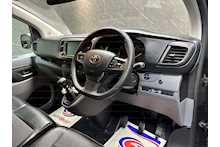 Toyota ProAce D Design 