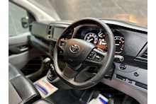 Toyota ProAce D Design 