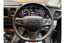 Toyota ProAce D Design 