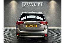 Mitsubishi Outlander DI-D 4 