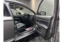 Mitsubishi Outlander DI-D 4 