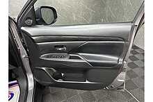 Mitsubishi Outlander DI-D 4 