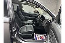 Mitsubishi Outlander DI-D 4 