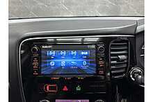 Mitsubishi Outlander DI-D 4 