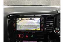 Mitsubishi Outlander DI-D 4 