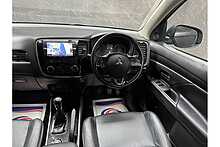 Mitsubishi Outlander DI-D 4 