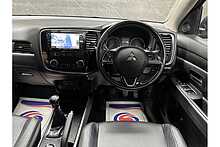 Mitsubishi Outlander DI-D 4 