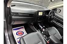 Mitsubishi Outlander DI-D 4 