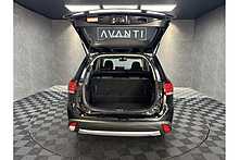 Mitsubishi Outlander DI-D 4 