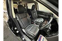 Mitsubishi Outlander DI-D 4 