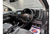 Mitsubishi Outlander DI-D 4 