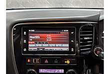 Mitsubishi Outlander DI-D 4 