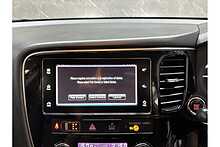 Mitsubishi Outlander DI-D 4 