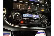 Mitsubishi Outlander DI-D 4 