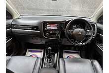 Mitsubishi Outlander DI-D 4 