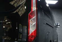 Ford Transit Custom 320 EcoBlue Limited 