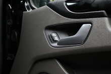 Ford Transit Custom 320 EcoBlue Limited 