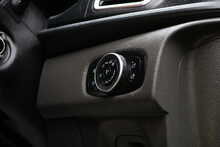 Ford Transit Custom 320 EcoBlue Limited 