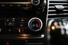 Ford Transit Custom 320 EcoBlue Limited 