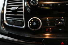 Ford Transit Custom 320 EcoBlue Limited 