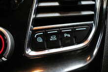 Ford Transit Custom 320 EcoBlue Limited 