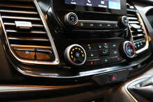 Ford Transit Custom 300 EcoBlue Limited 