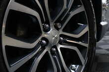 Mitsubishi Outlander DI-D 3 