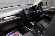 Mitsubishi Outlander DI-D 3 