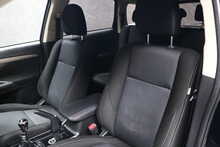 Mitsubishi Outlander DI-D 3 