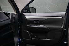 Mitsubishi Outlander DI-D 3 