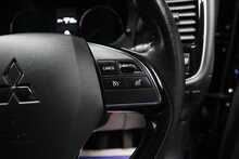 Mitsubishi Outlander DI-D 3 