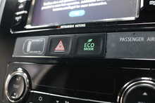 Mitsubishi Outlander DI-D 3 