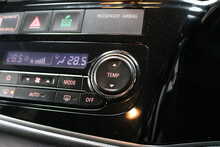 Mitsubishi Outlander DI-D 3 