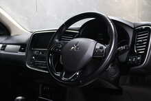 Mitsubishi Outlander DI-D Juro 