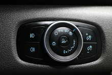 Ford Transit Custom 300 EcoBlue Limited 