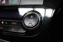 Mitsubishi Outlander DI-D 4 