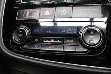 Mitsubishi Outlander DI-D 4 