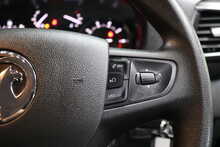 Vauxhall Vivaro Turbo D 3100 Sportive 