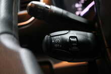 Vauxhall Vivaro Turbo D 3100 Sportive 