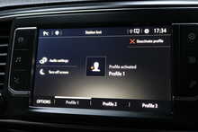 Vauxhall Vivaro Turbo D 3100 Sportive 