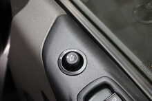 Ford Transit Custom 280 EcoBlue Limited 