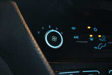 Ford Transit Connect 200 EcoBlue Limited 