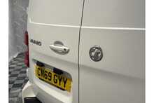 Vauxhall Vivaro Turbo D 2900 Sportive 