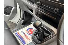 Vauxhall Vivaro Turbo D 2900 Sportive 