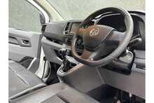 Vauxhall Vivaro Turbo D 2900 Sportive 