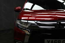 Mitsubishi Outlander DI-D 3 