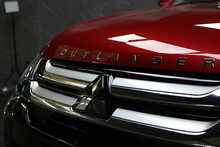 Mitsubishi Outlander DI-D 3 